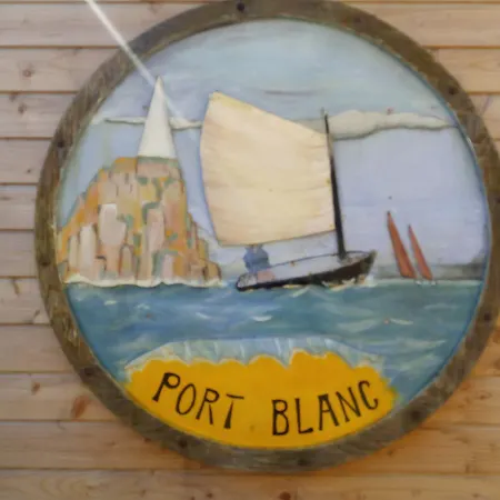 Grand De Port Blanc Hotel 2*
